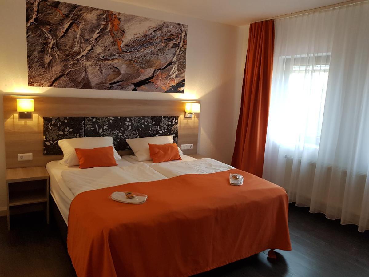 Hotel Milin Reichenbach im Vogtland Exterior photo